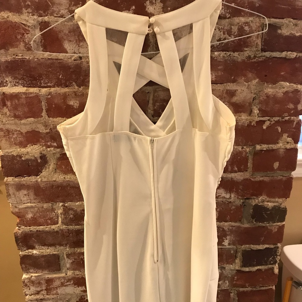 Stunning white mini dress - Picture 4 of 8
